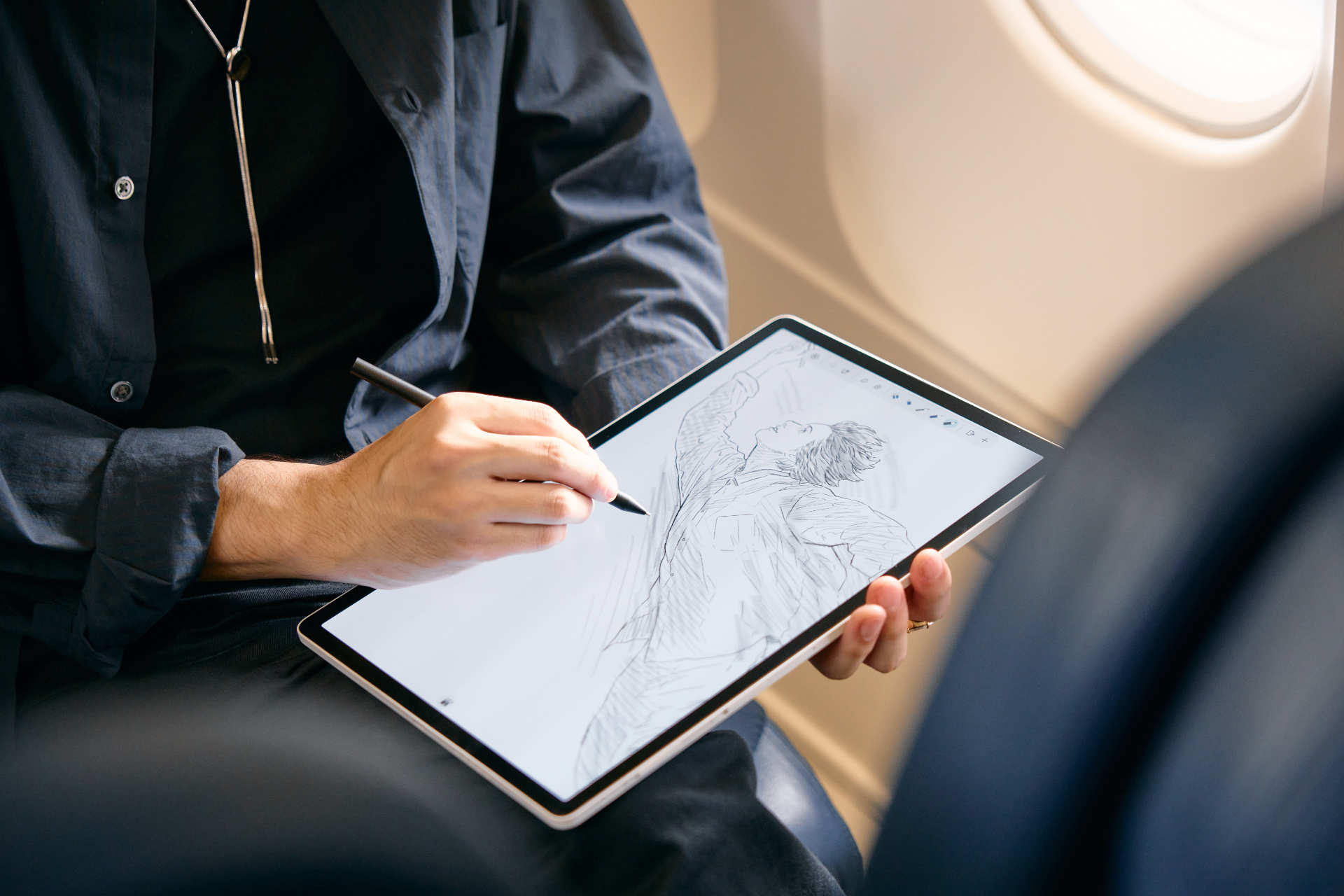 MovinkPad Pro 14 sketching
